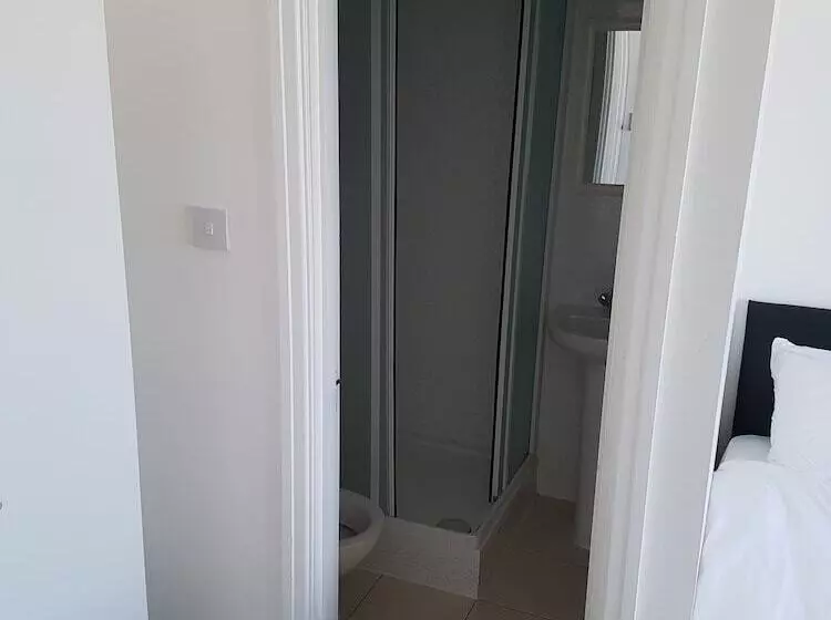 Отель The Mews Inn