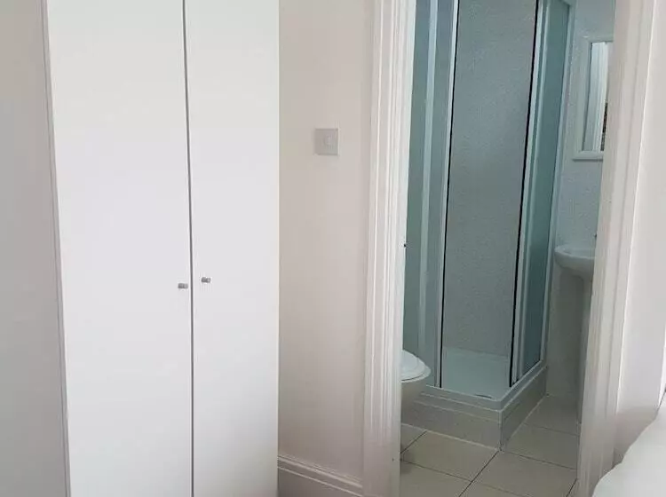 Отель The Mews Inn