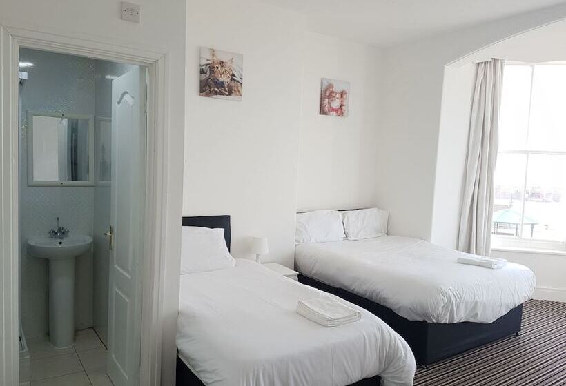 ホテル The Mews Inn