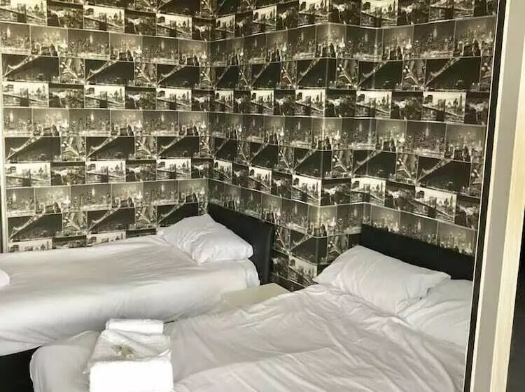 Отель The Mews Inn