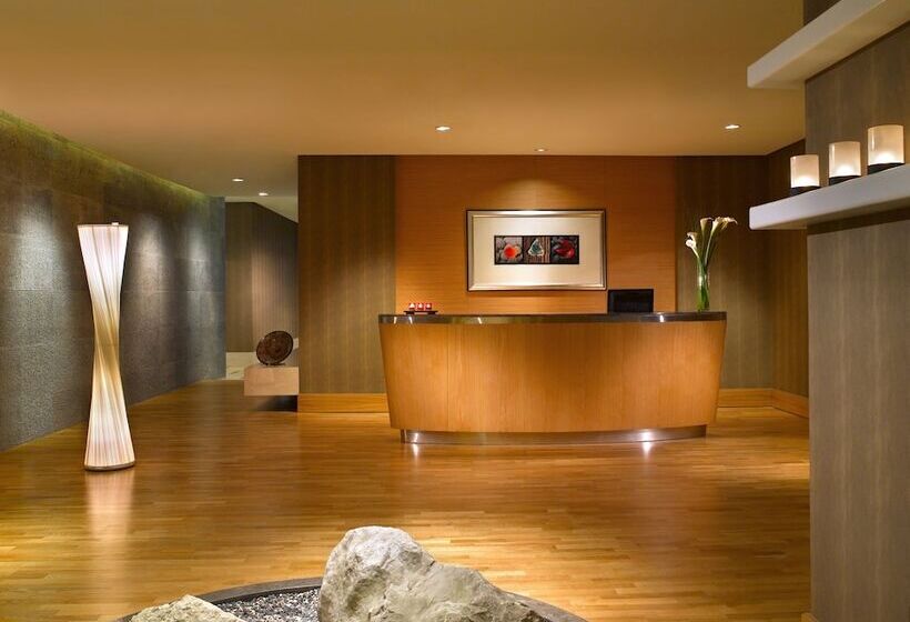 فندق The Residences Of The Ritz Carlton Jakarta Pacific Place