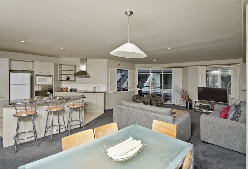 Pavilion Beachfront Apartments