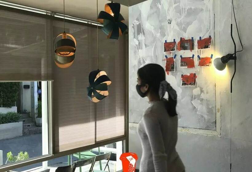 膳宿费 Sidewalk Boutique