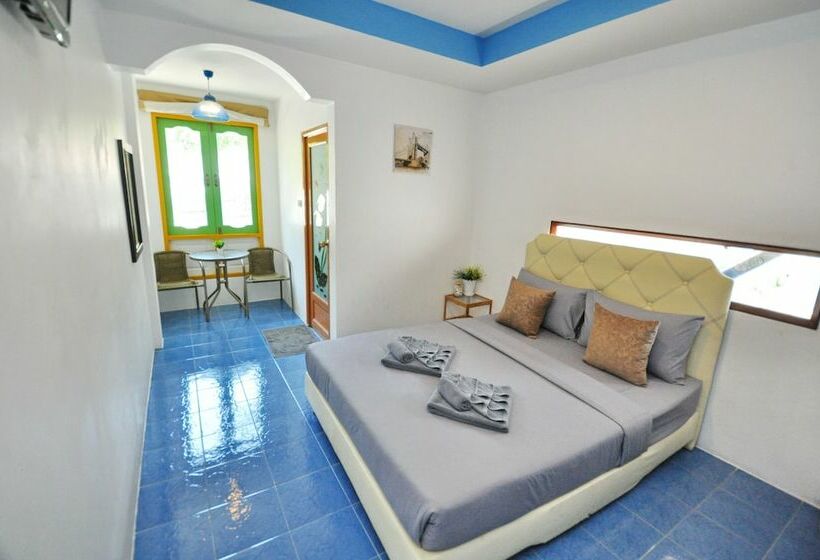 Пансион Sidewalk Boutique