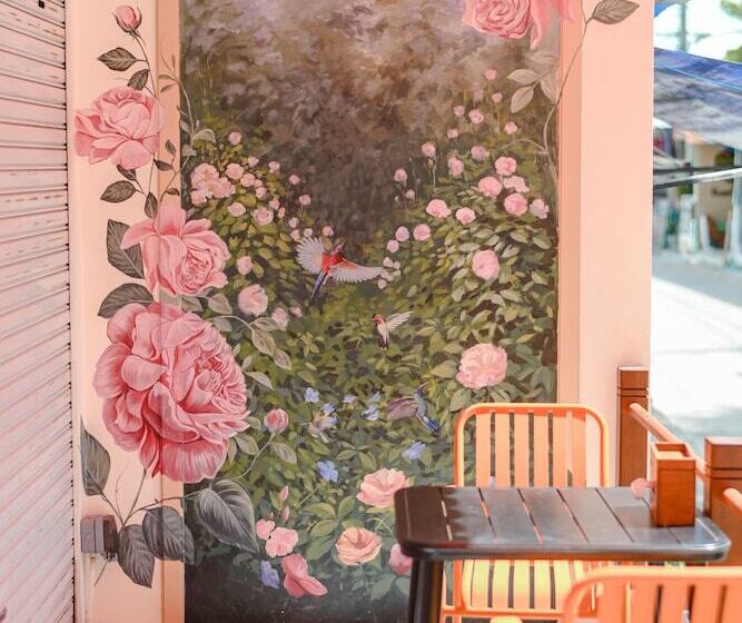 Пансион Sidewalk Boutique