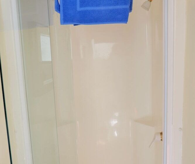 פנסיון Snow Denn Lodge