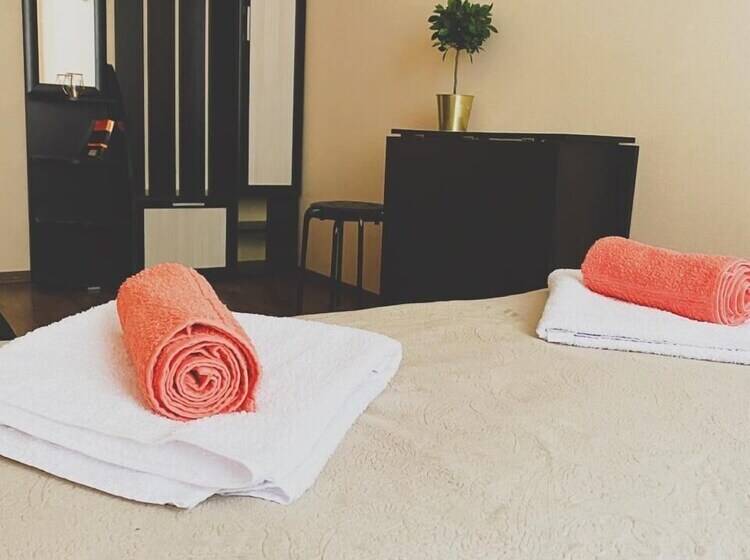 ペンション Gesthouse On Grecheskiy 29