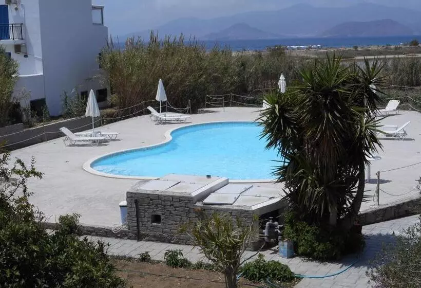 Hotelli Nikoletta Studios