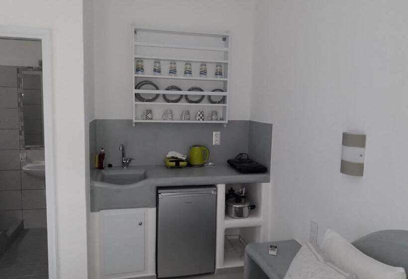 Hotel Nikoletta Studios