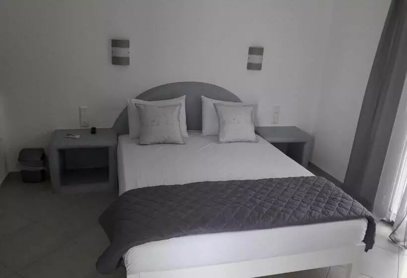 Hotelli Nikoletta Studios