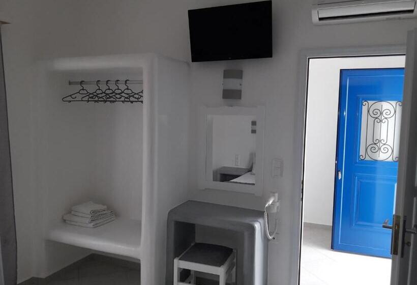 Hotel Nikoletta Studios