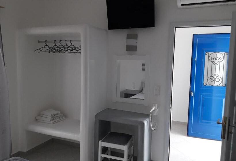 Hotel Nikoletta Studios