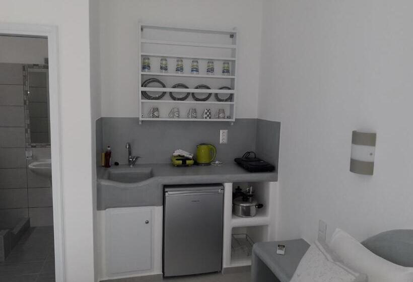 Hotel Nikoletta Studios