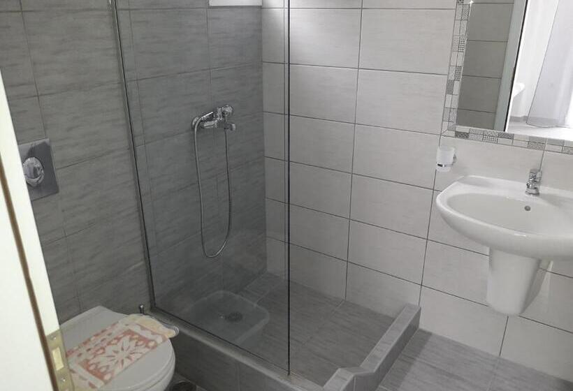 Hotel Nikoletta Studios