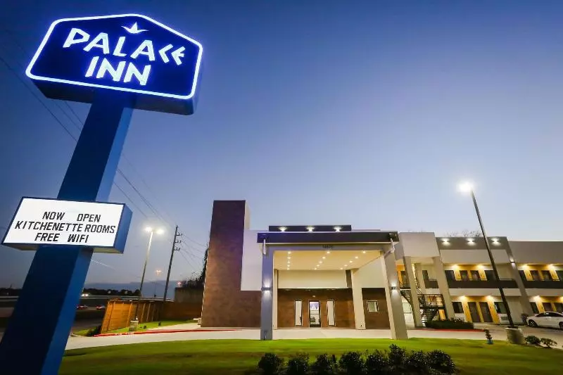 Motelli Palace Inn Airtex