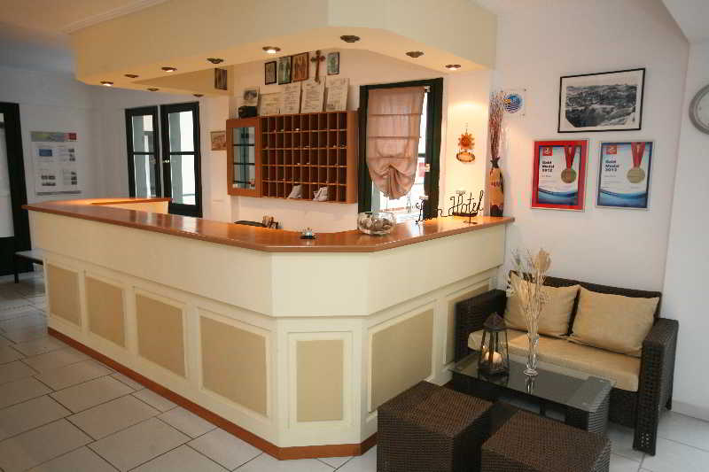 住宿加早餐  Sun