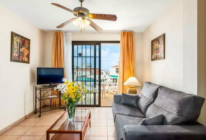 Club Tenerife Apartments