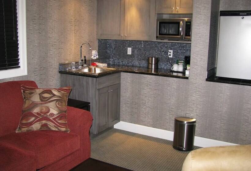 בית מלון כפרי Billy Barker Casino