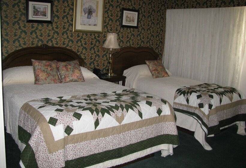 בית מלון כפרי Billy Barker Casino