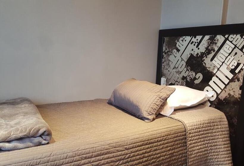 בית מלון כפרי Café Hôtel De L Avenir