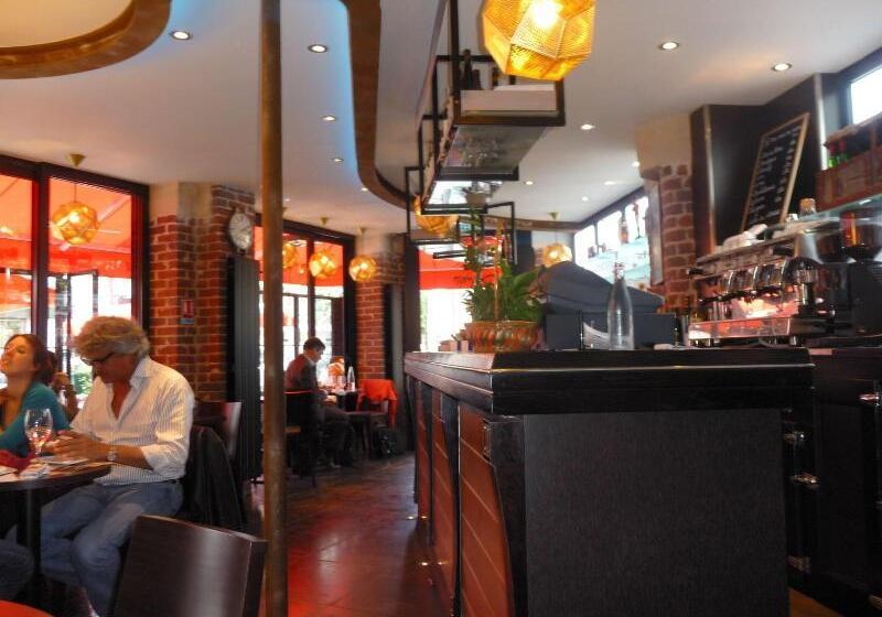 בית מלון כפרי Café Hôtel De L Avenir