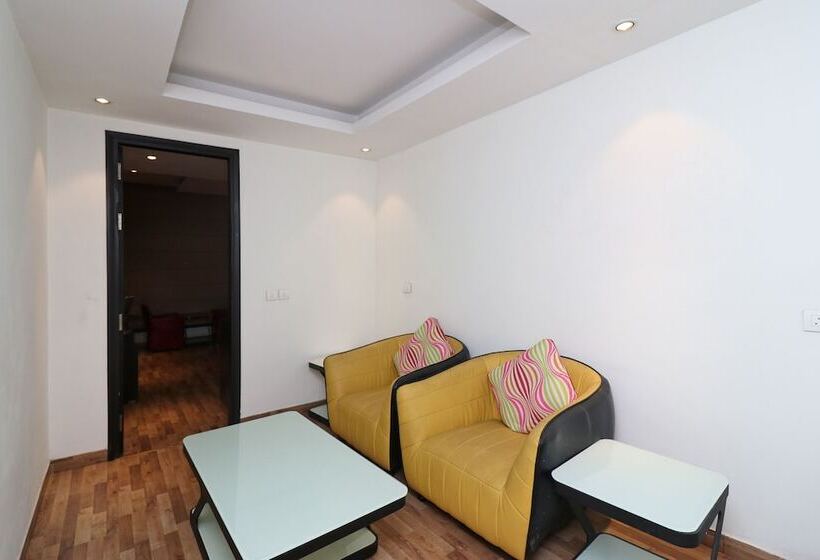 酒店 Joy Inn & Suites