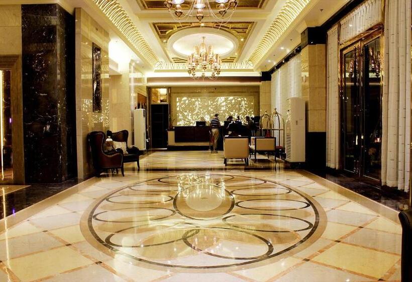 Hotel Central Park Tower Resort