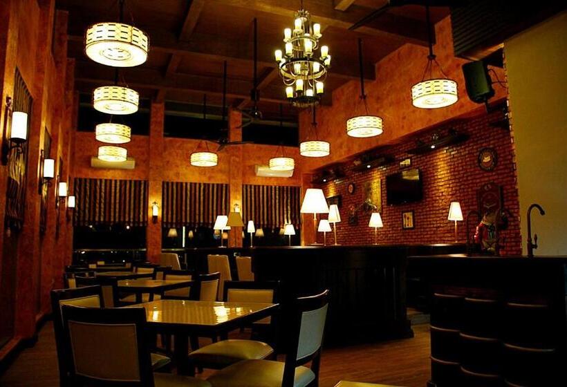 Hotel Central Park Tower Resort