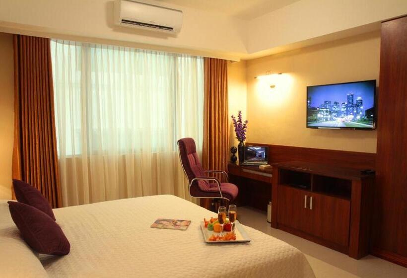 Hotel Central Park Tower Resort