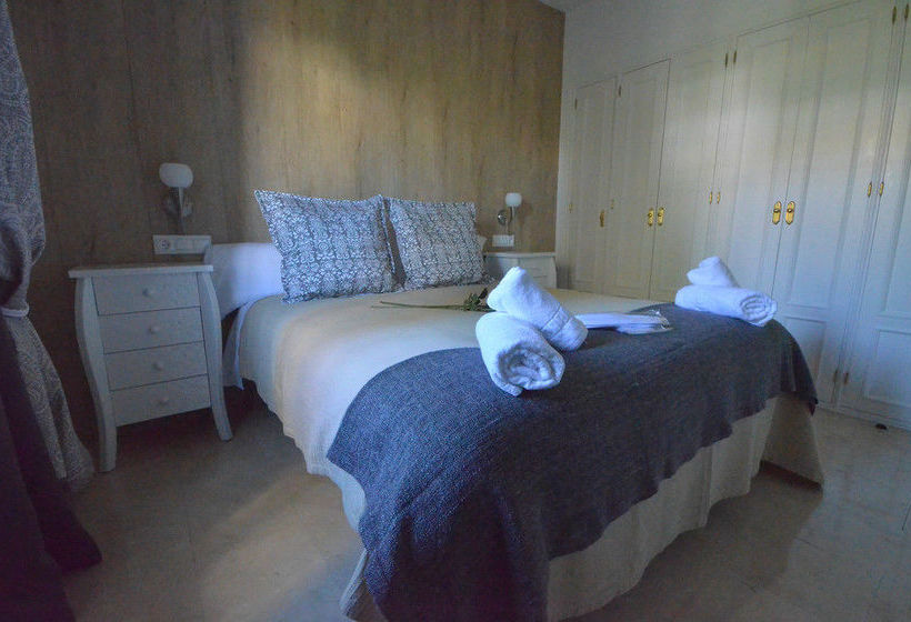 בית מלון כפרי Galindo Beach