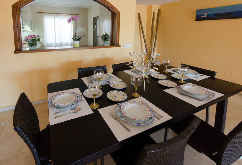 בית מלון כפרי Galindo Beach