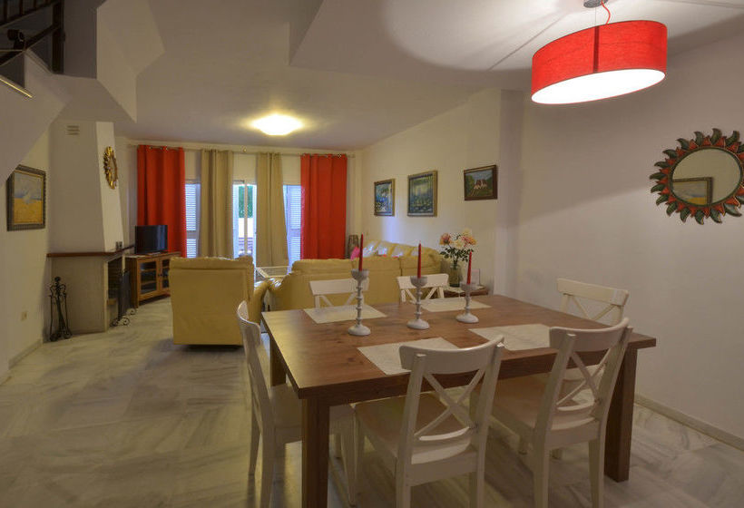 בית מלון כפרי Galindo Beach