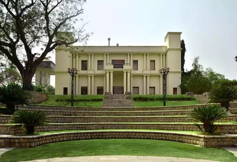 Hotel The Golkonda Resort And Spa