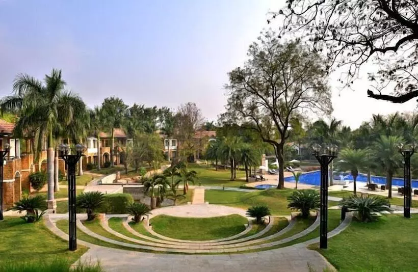 Hotel The Golkonda Resort And Spa