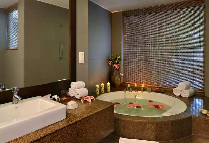 Hotel The Golkonda Resort And Spa