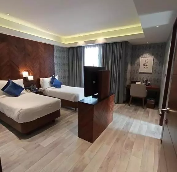 Hotel The Golkonda Resort And Spa