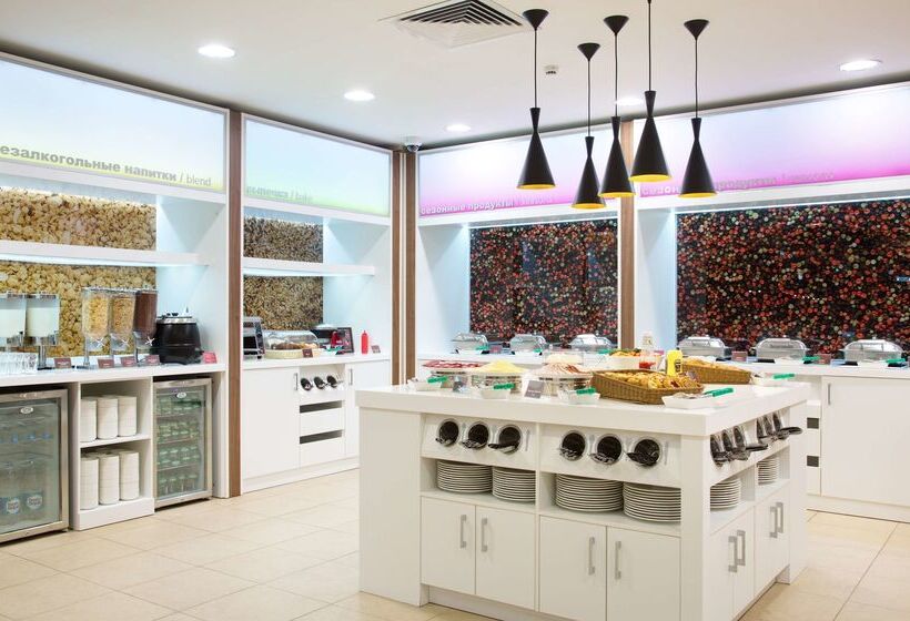 ホテル Hampton By Hilton Moscow Strogino