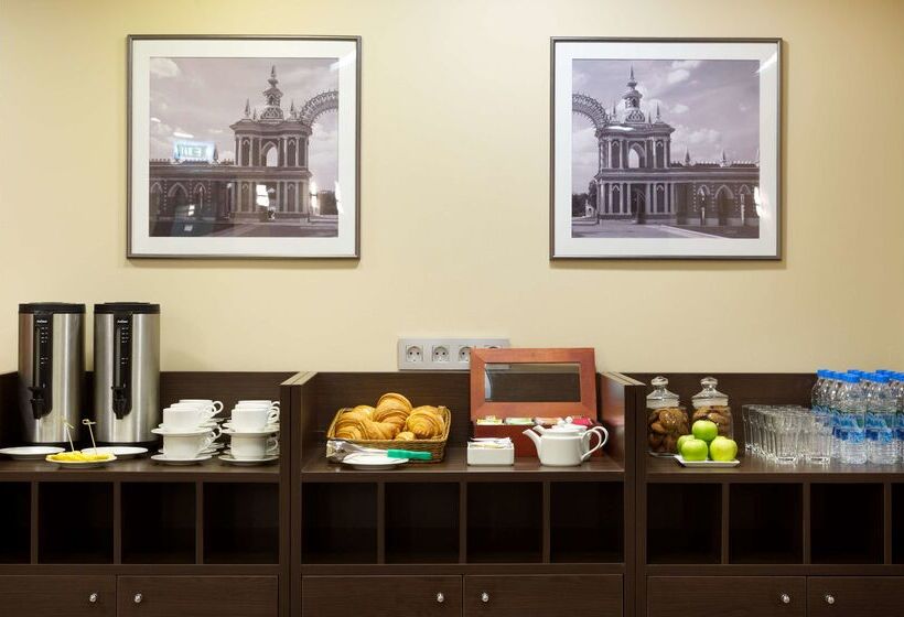 ホテル Hampton By Hilton Moscow Strogino