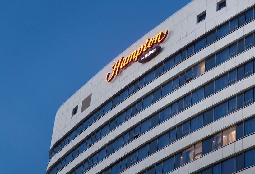 ホテル Hampton By Hilton Moscow Strogino