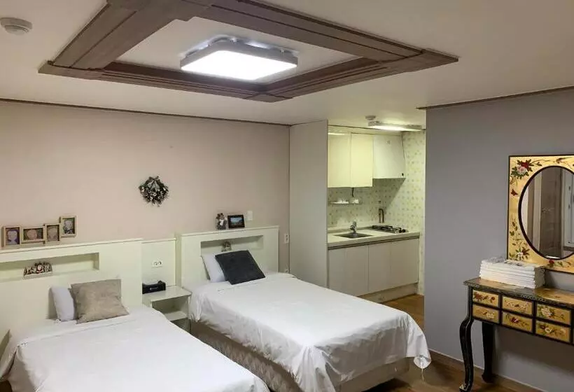 ホテル H.y Choi Hostel