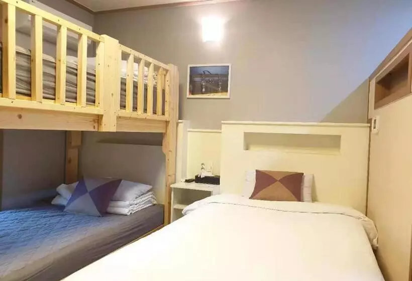 ホテル H.y Choi Hostel