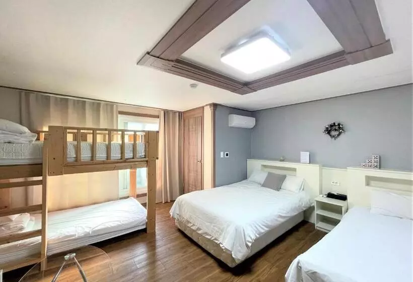 ホテル H.y Choi Hostel