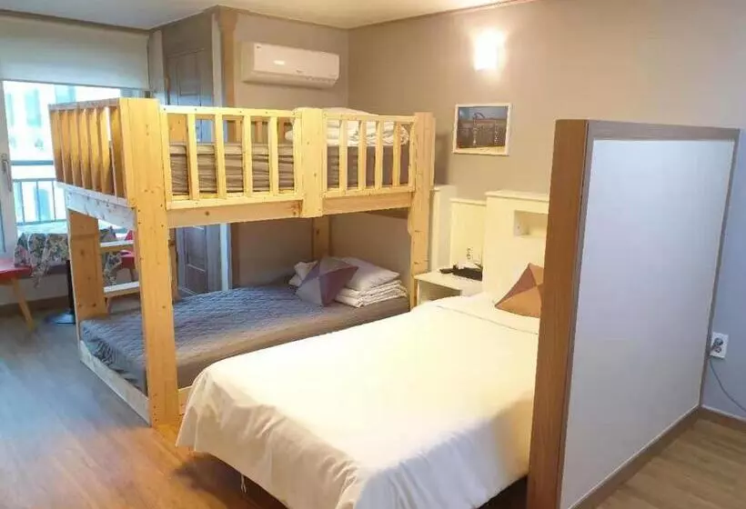ホテル H.y Choi Hostel
