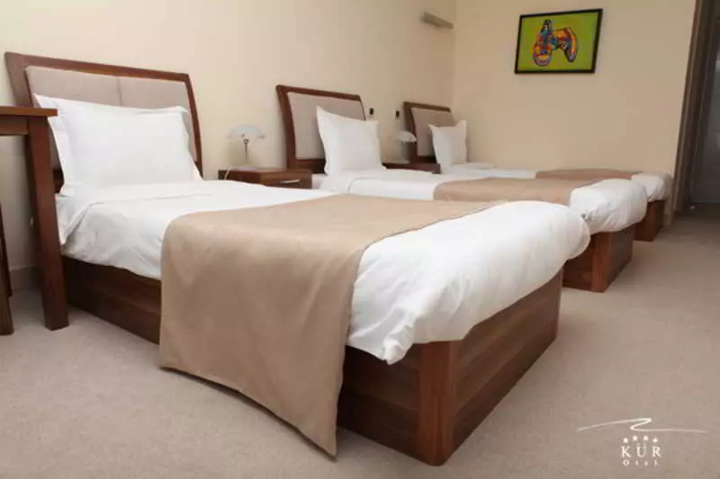 هتل Kur
