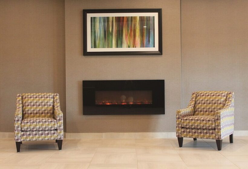 בית מלון כפרי Meridian Inn & Suites Lloydminster