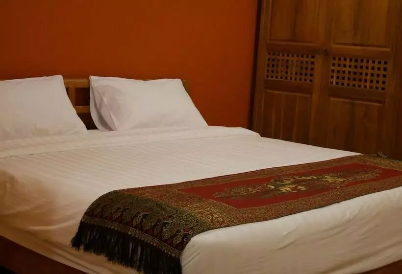 Hotel Phaphoom Boutique Residence