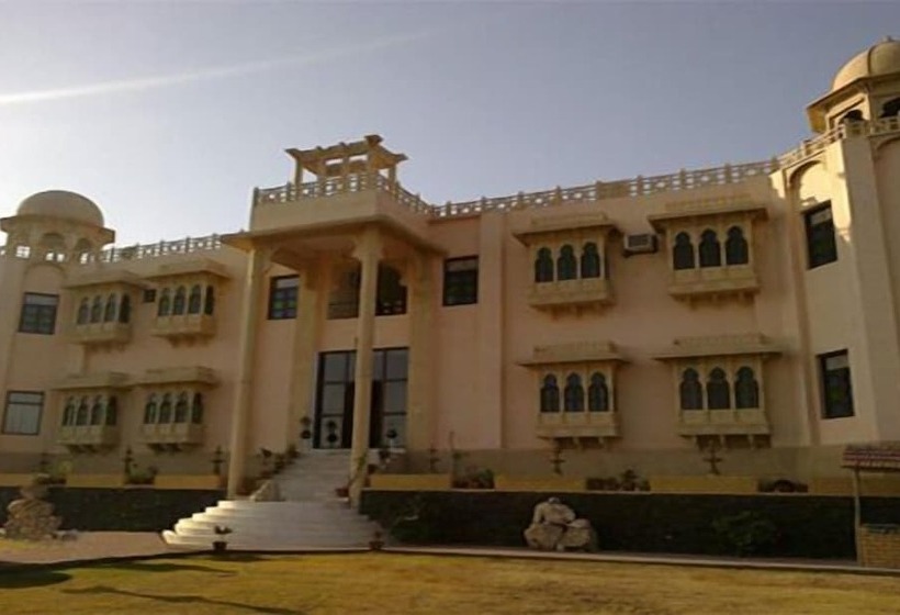 Отель United 21 Royal Resort