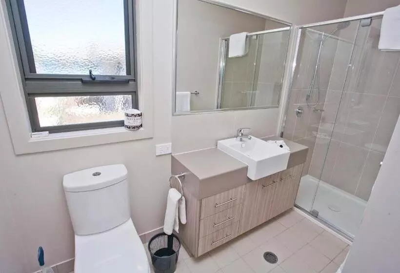 Мотель Stonewood Villas