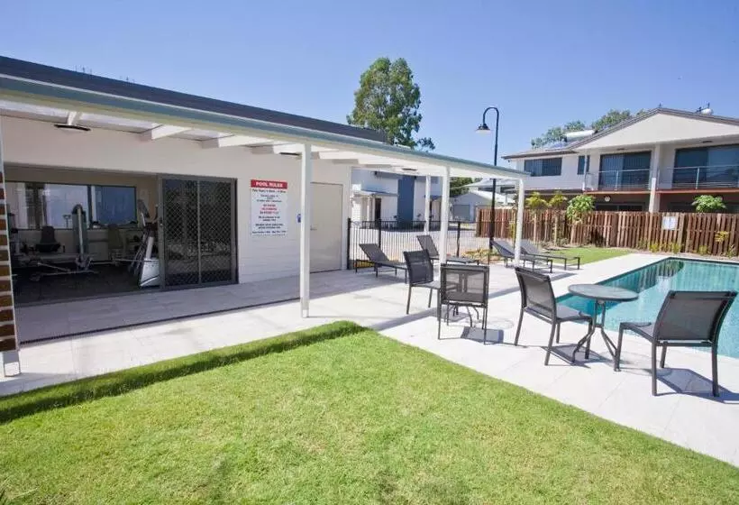 Мотель Stonewood Villas