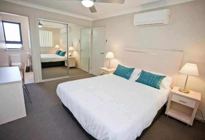 Мотель Stonewood Villas